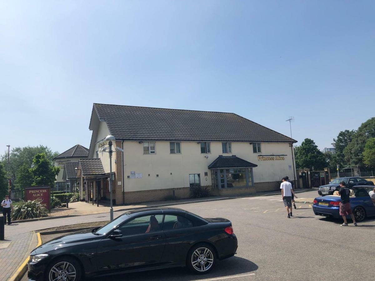 Charlesmere Gardems Londra Exterior foto