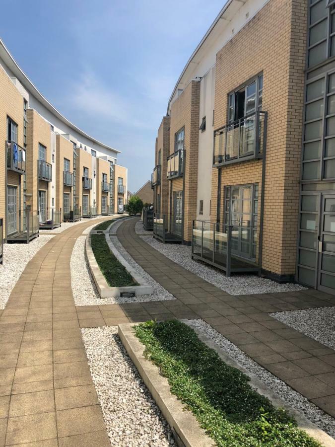 Charlesmere Gardems Londra Exterior foto